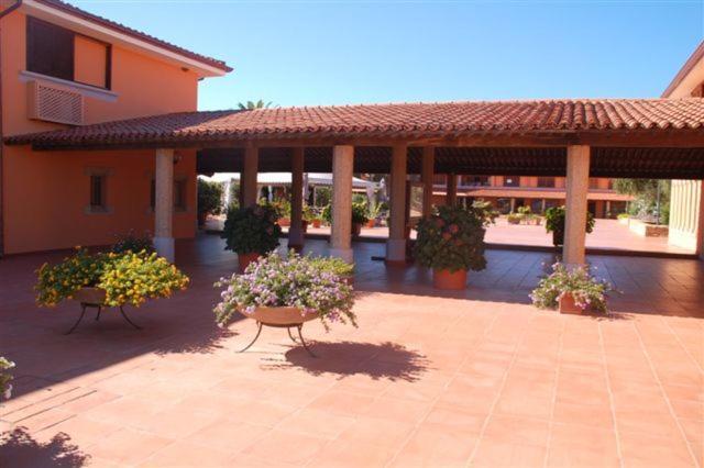 Residence Porto Coda Cavallo Сан-Теодоро Экстерьер фото