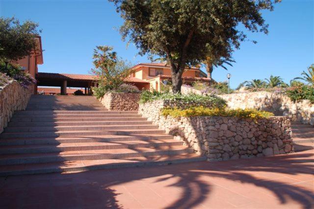 Residence Porto Coda Cavallo Сан-Теодоро Экстерьер фото