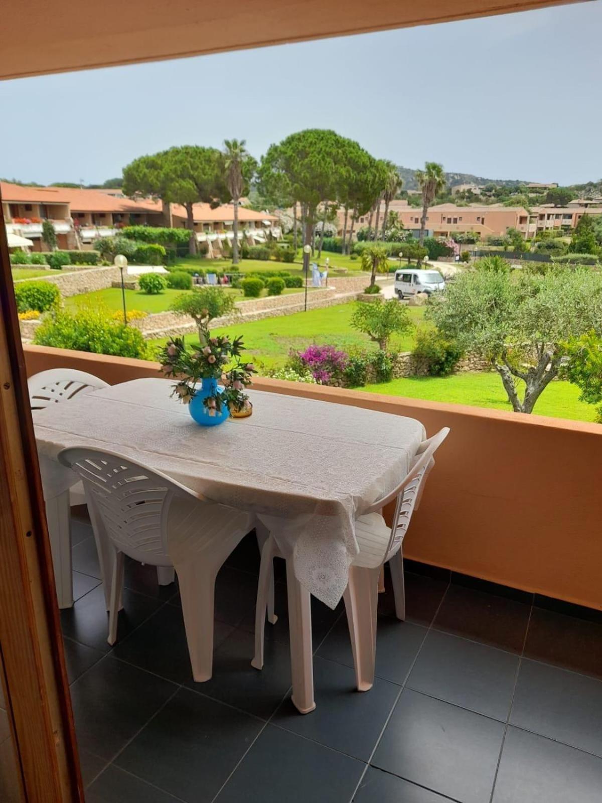Residence Porto Coda Cavallo Сан-Теодоро Экстерьер фото