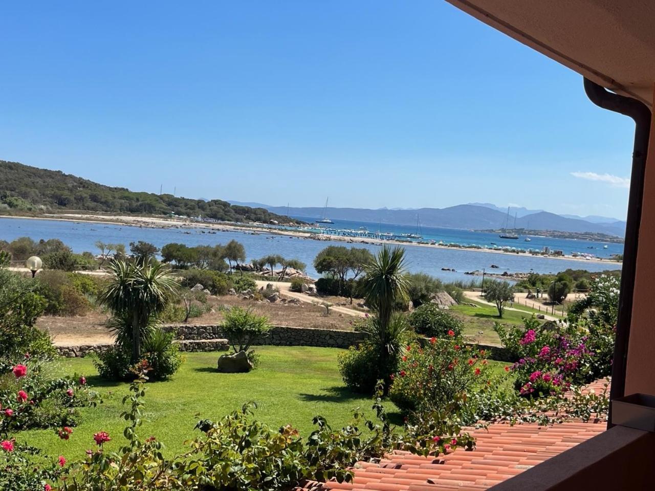 Residence Porto Coda Cavallo Сан-Теодоро Экстерьер фото