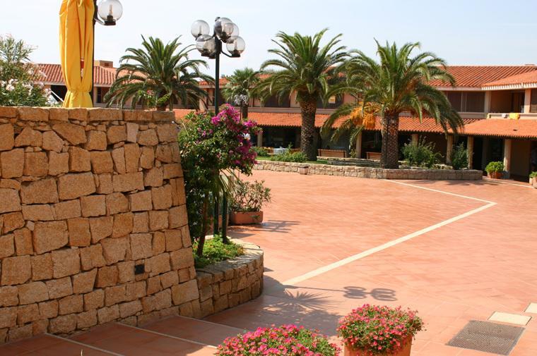 Residence Porto Coda Cavallo Сан-Теодоро Экстерьер фото