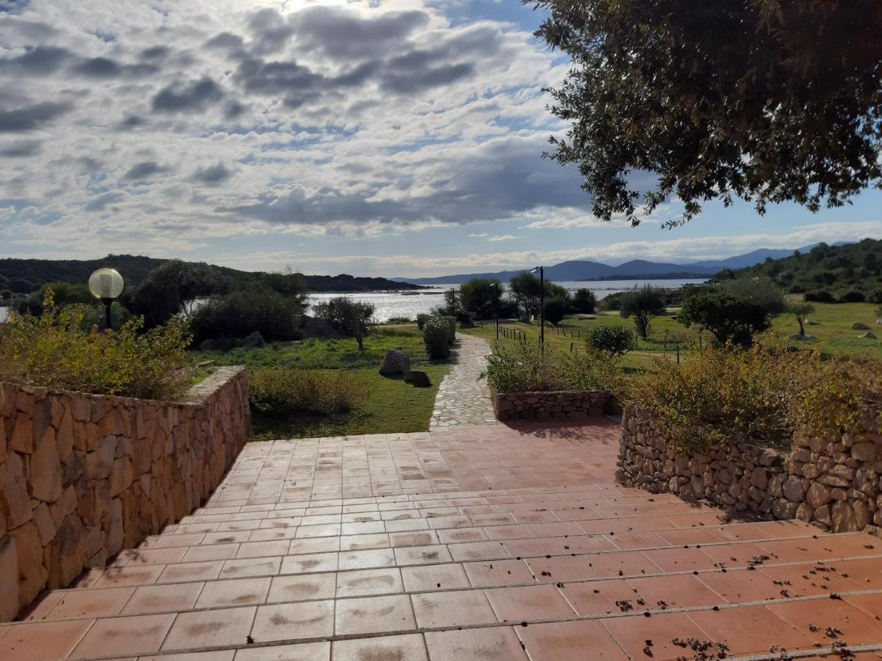 Residence Porto Coda Cavallo Сан-Теодоро Экстерьер фото